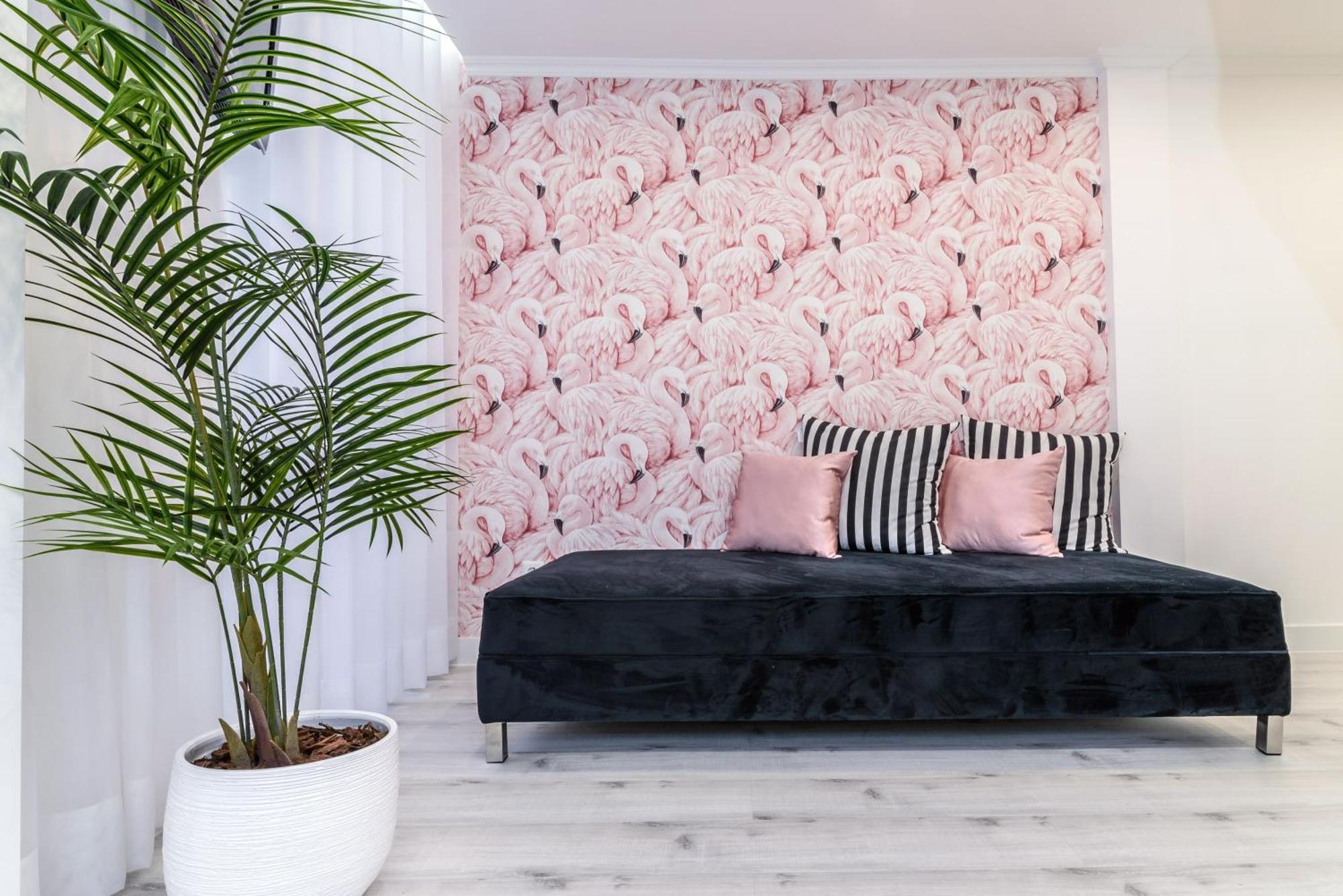 Whome City Chic Escape: Your Stylish Haven In Downtown Lisbon Luaran gambar